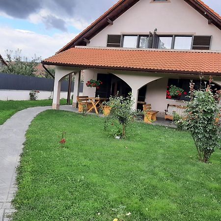 Pensiunea Simona Sîmbăta de Sus Oda fotoğraf